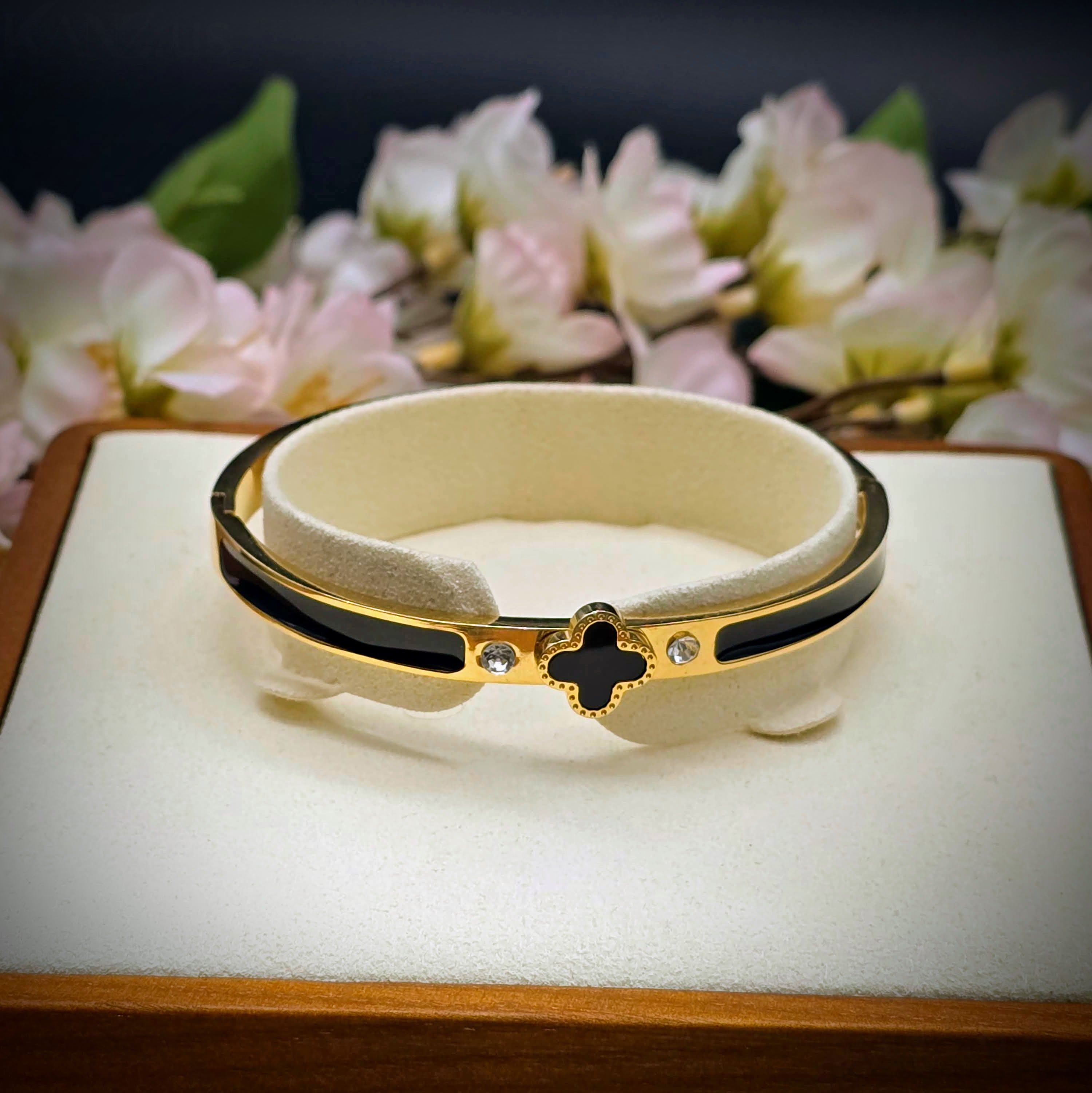 Enamel Quatrefoil Stainless Steel Hinged Bangle