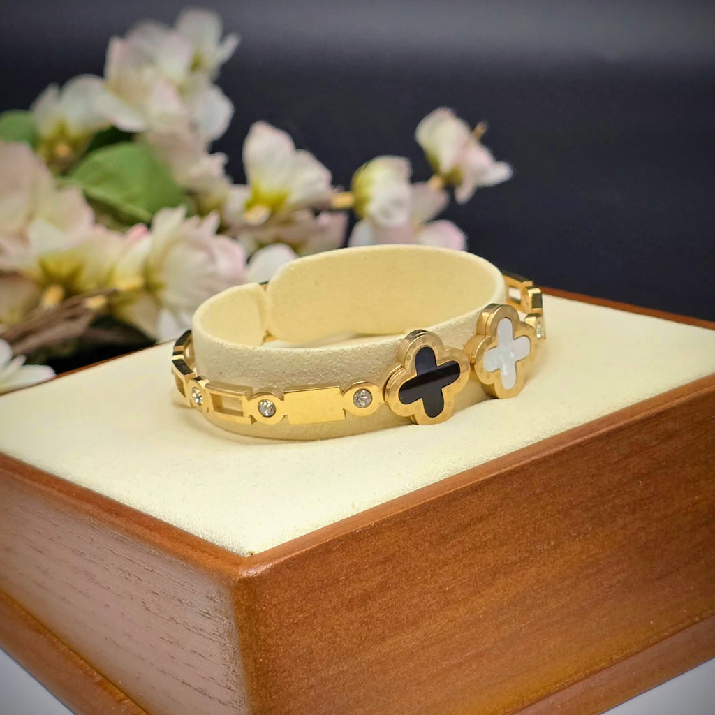 Dual-Tone Quatrefoil Hinged Bangle – Stainless Steel