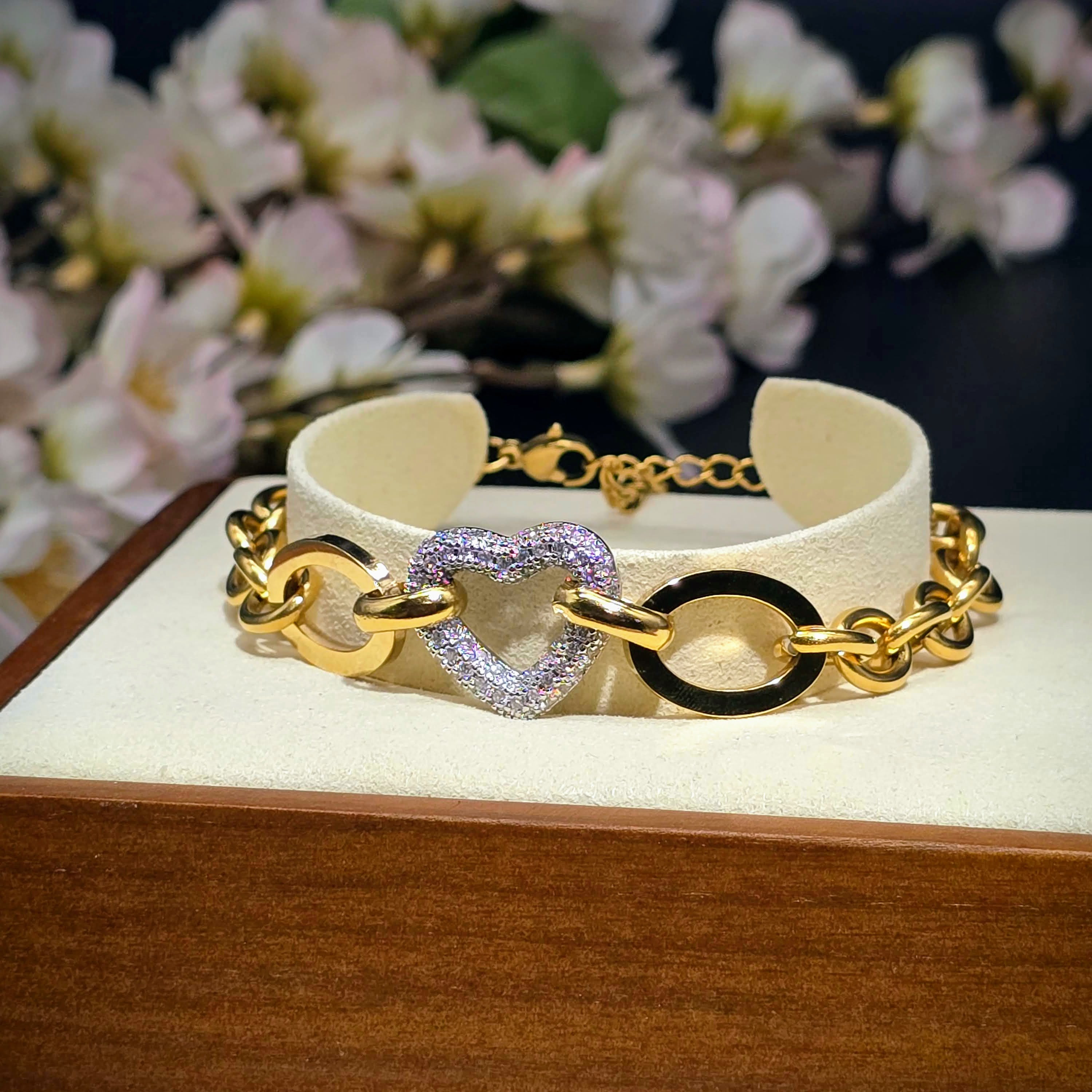 Sparkling Pave Heart Link Bracelet – Stainless Steel