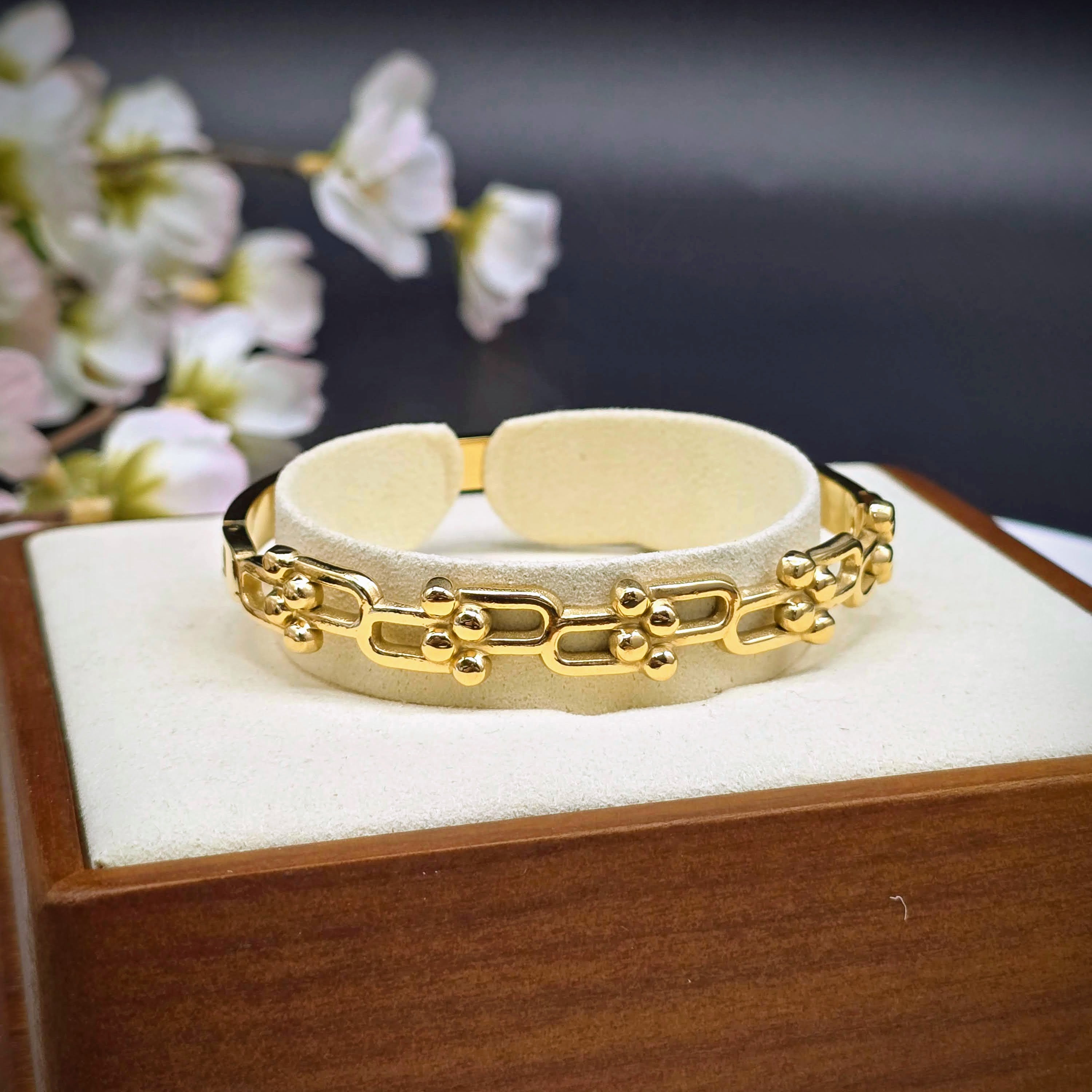 Linked Motif Hinged Bangle - Stainless Steel