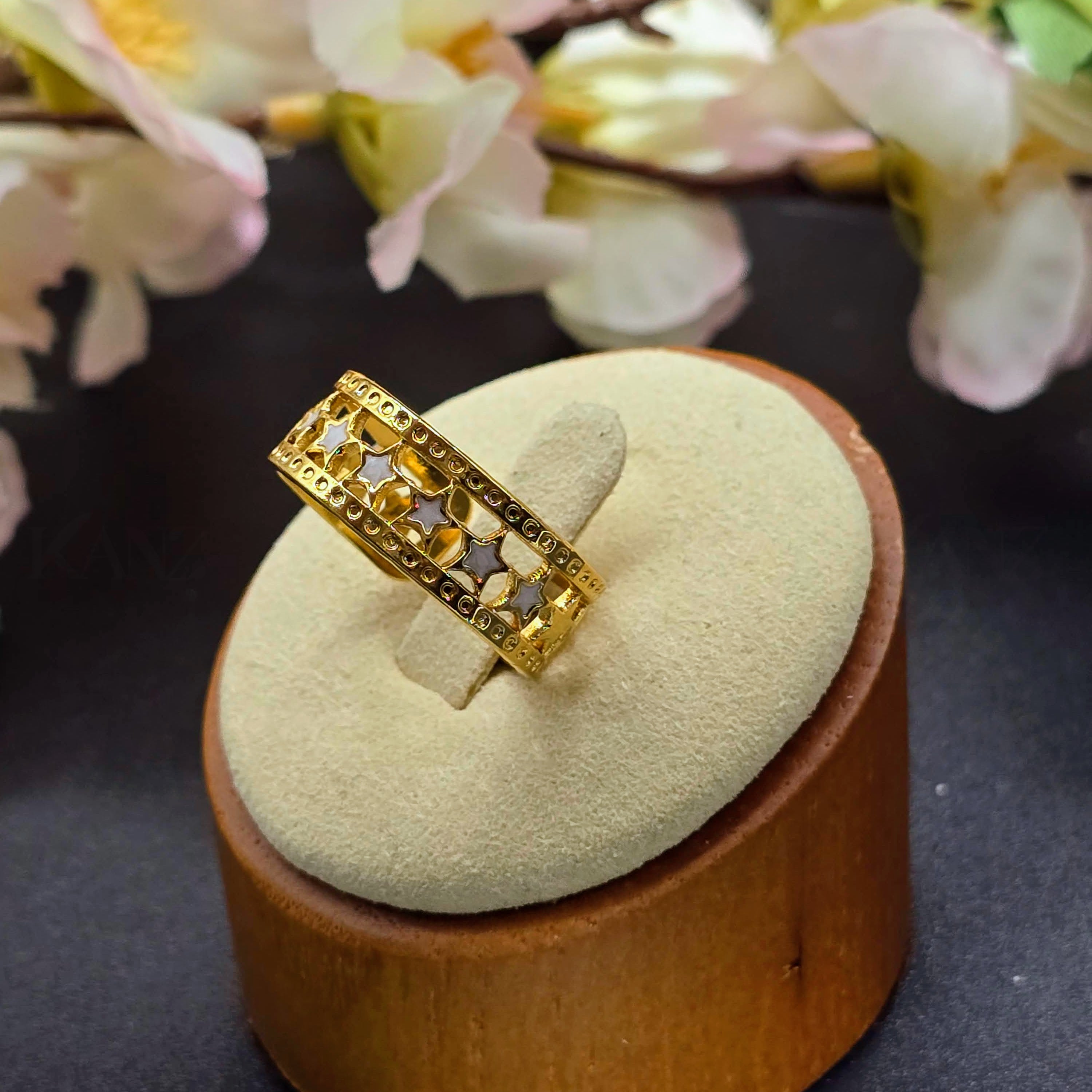 Star Cutout Band Gold Plated Ring