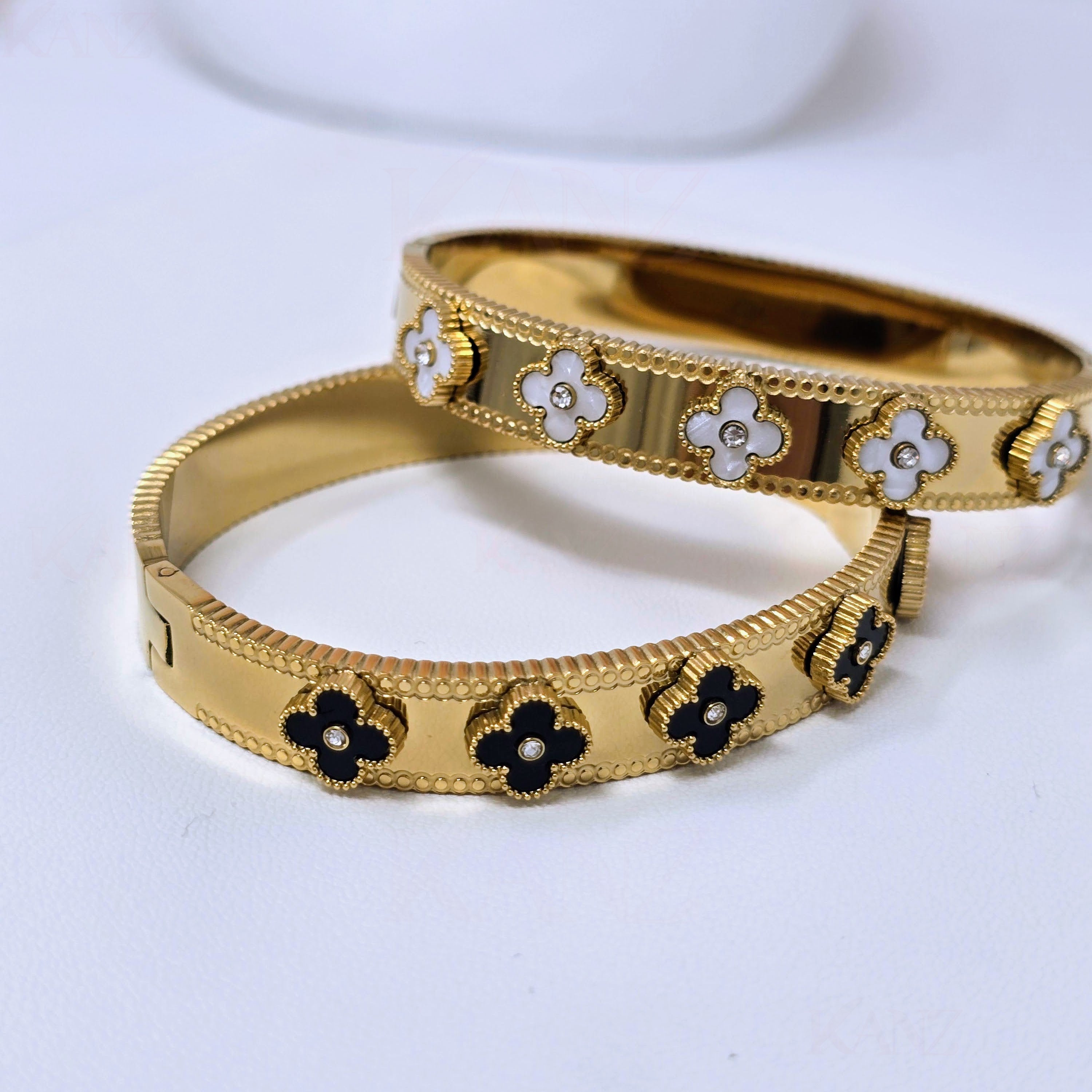 Enamel Floral Cloves Stainless Steel Hinged Bangle