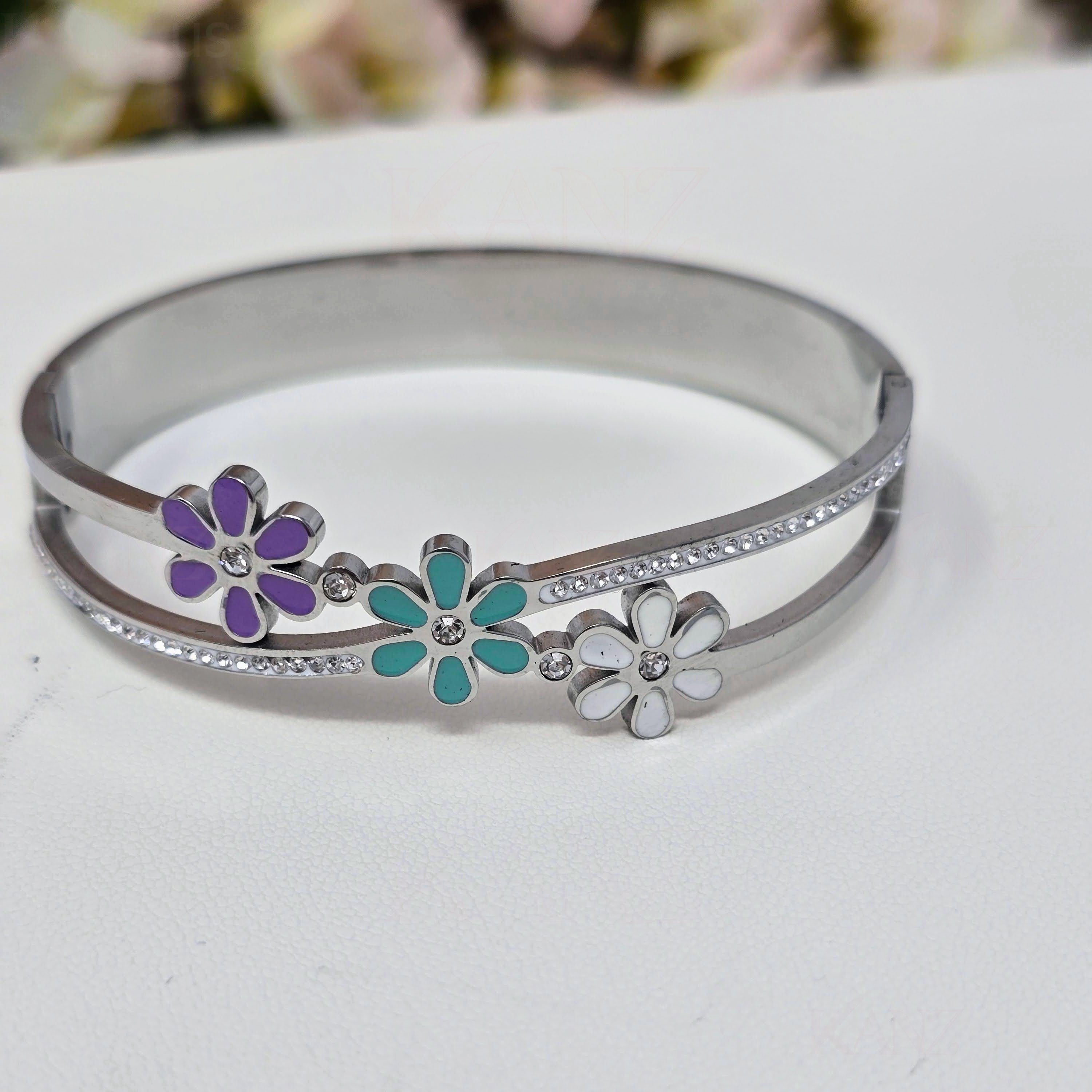 Three Bloom Enamel Daisy Stainless Steel Hinged Bangle