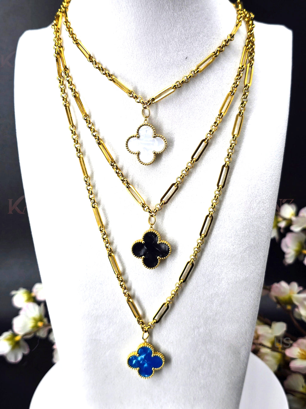 Sovereign Clover Pendant Stainless Steel Necklace