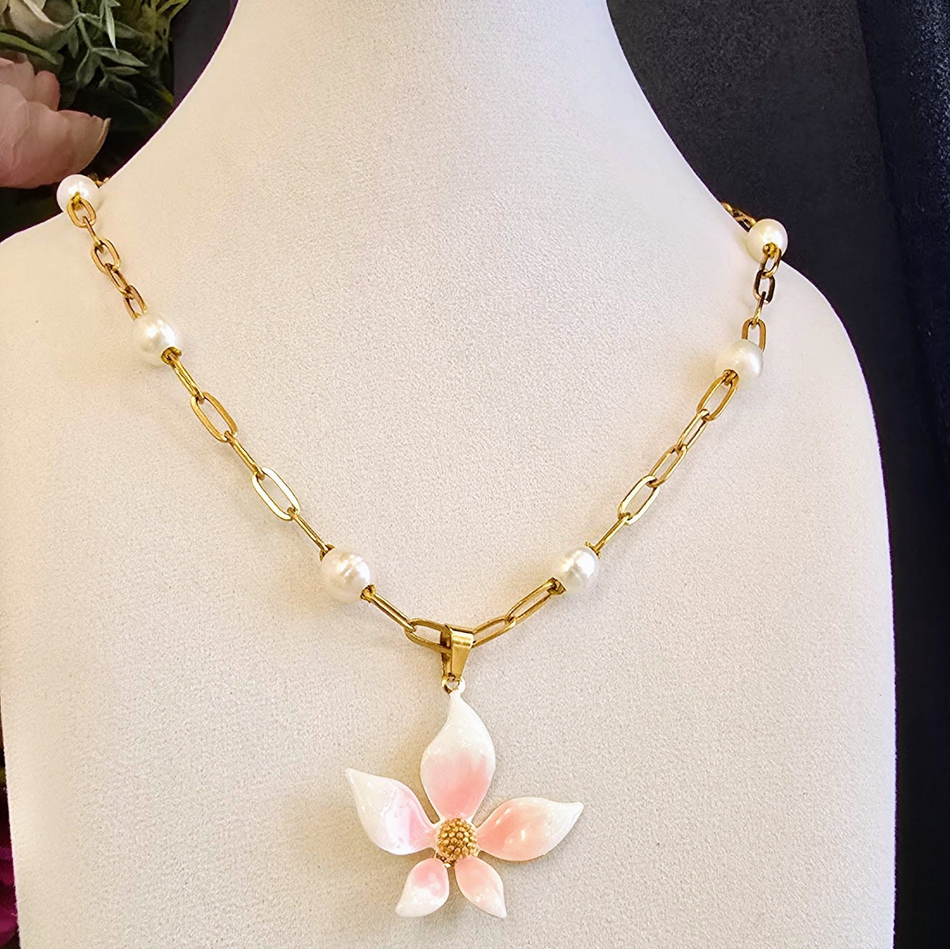 Freshwater Pearl Floral Necklace