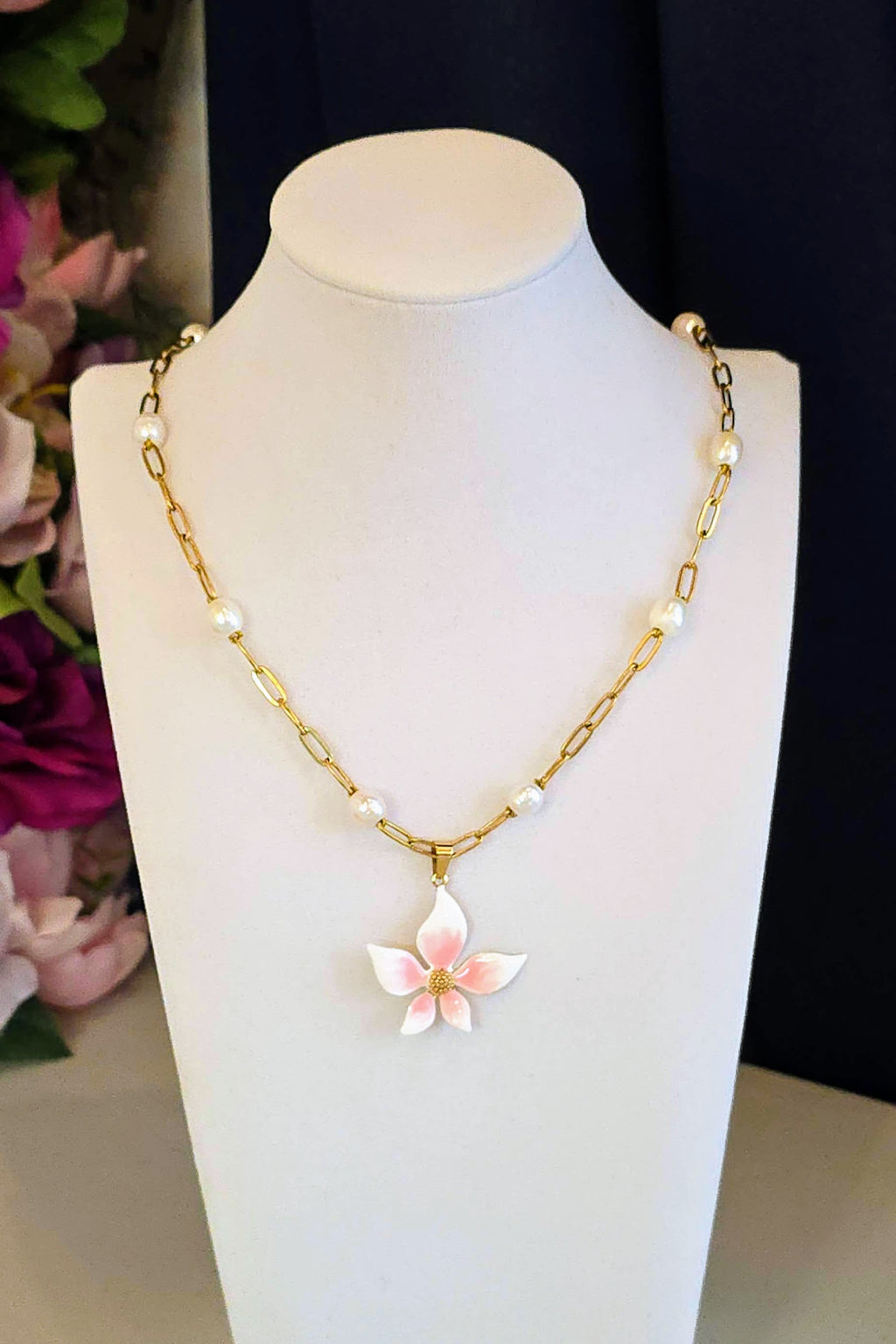 Freshwater Pearl Floral Necklace
